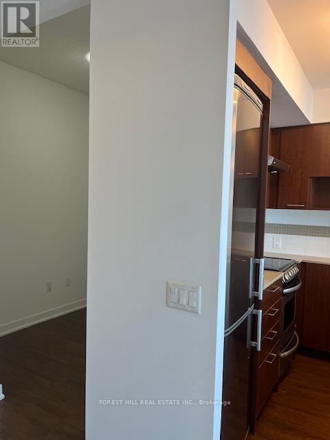 Photo 11 of 2001 320 Tweedsmuir Avenue, Toronto ON