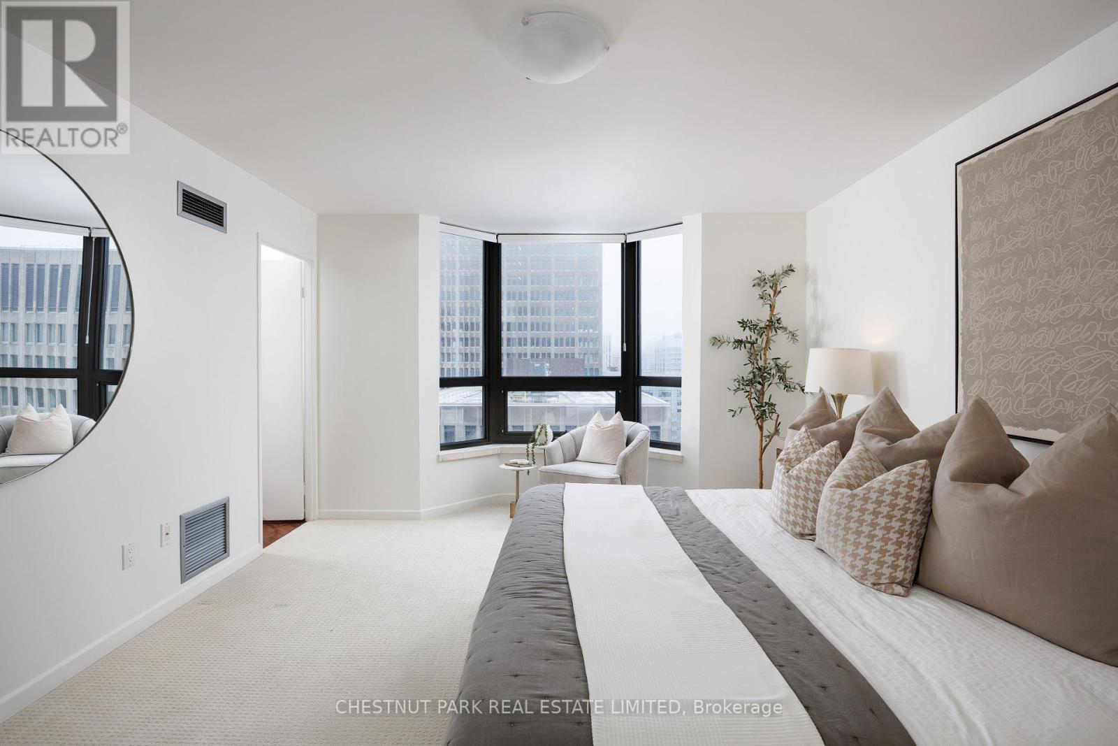 Photo 22 of 1903 62 Wellesley Street W, Toronto ON