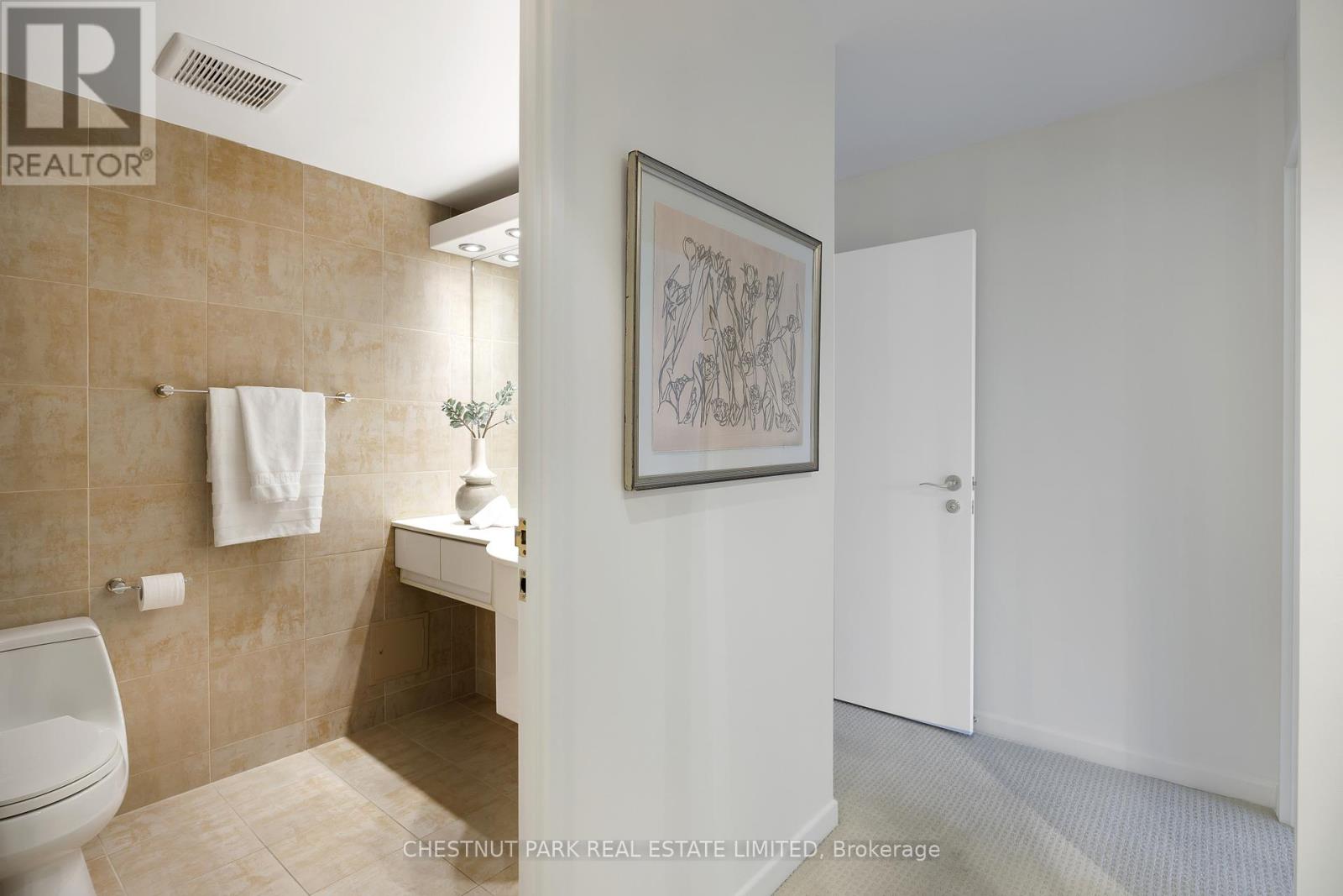 Photo 28 of 1903 62 Wellesley Street W, Toronto ON