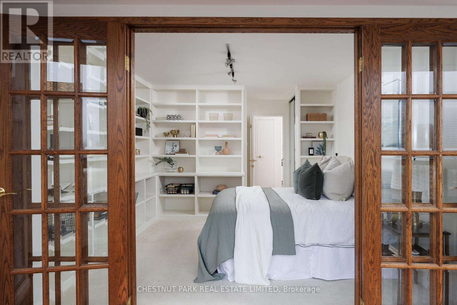 Photo 34 of 1903 62 Wellesley Street W, Toronto ON
