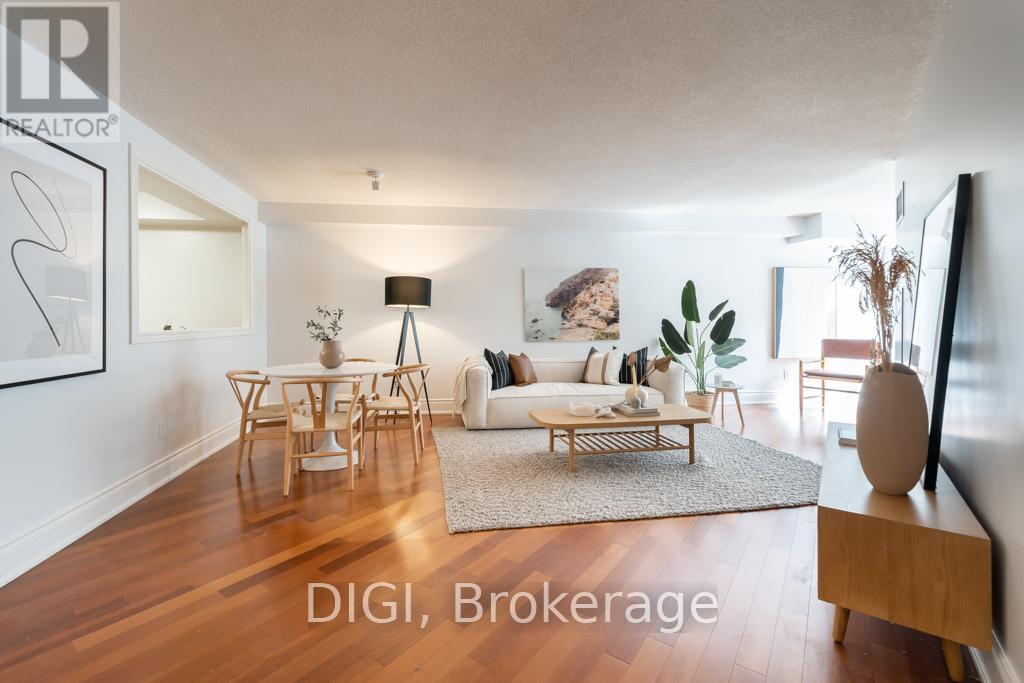 Photo 2 of 406 75 York Mills Road, Toronto ON