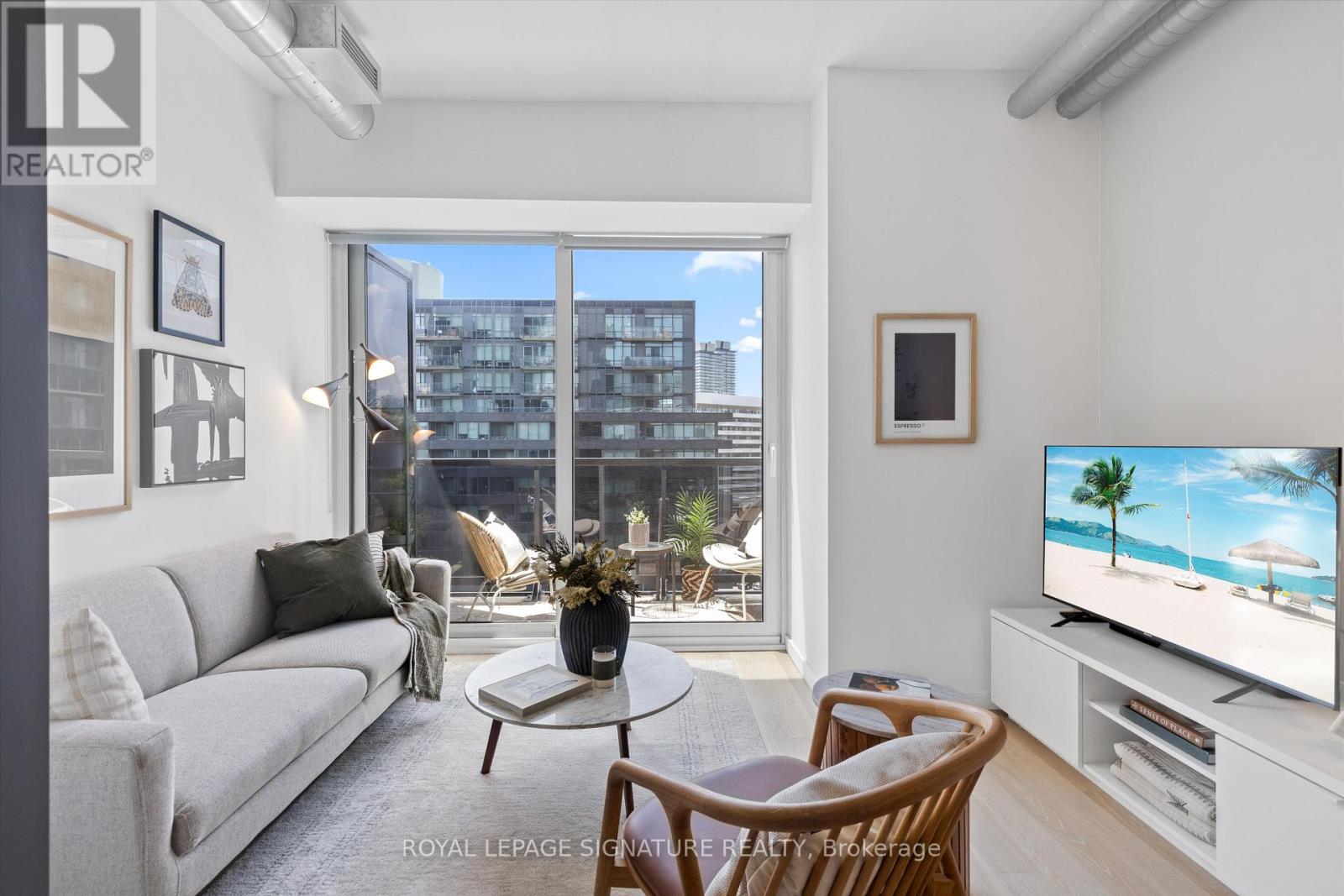 Photo 22 of 707 170 Bayview Avenue, Toronto ON