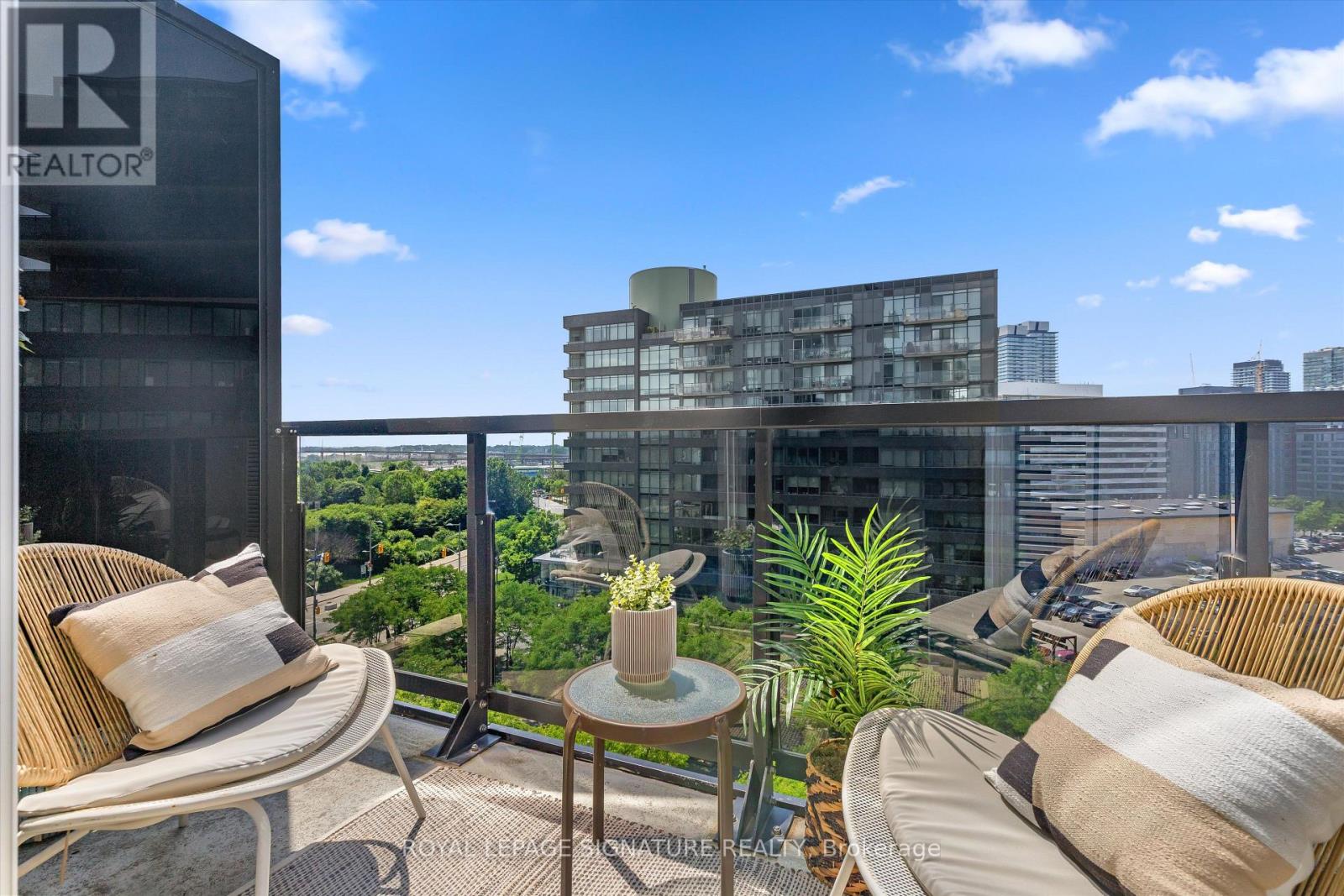 Photo 26 of 707 170 Bayview Avenue, Toronto ON