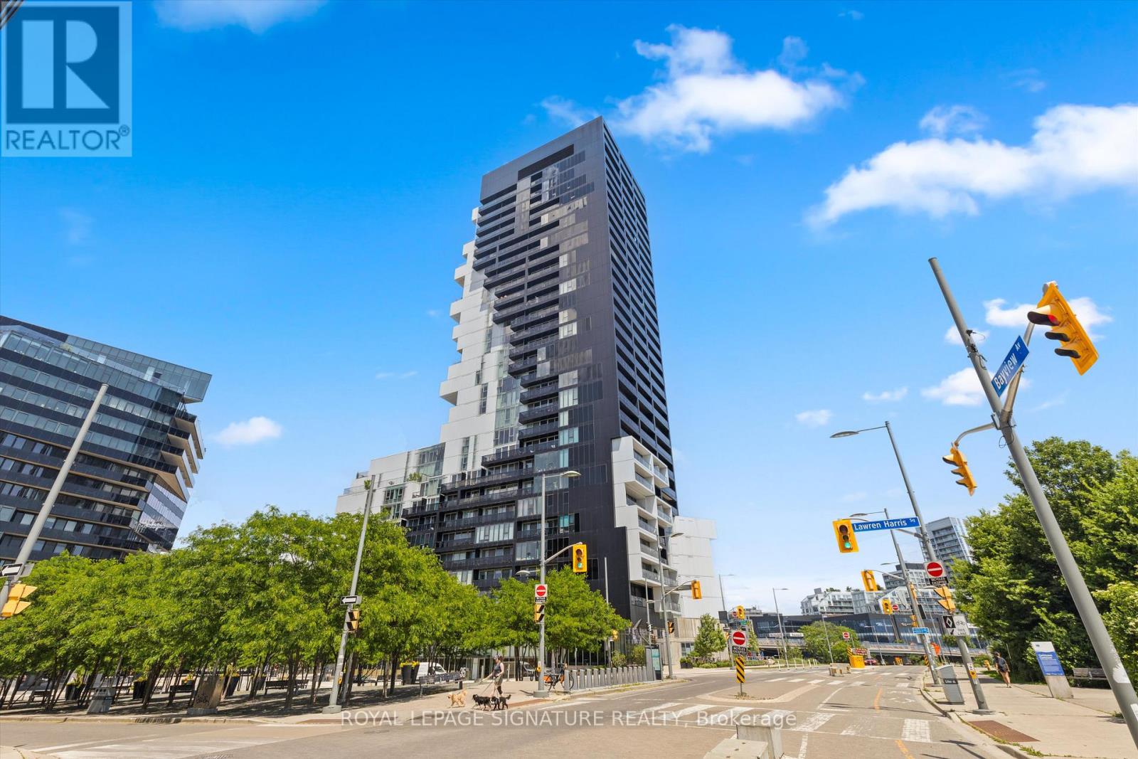 Photo 35 of 707 170 Bayview Avenue, Toronto ON