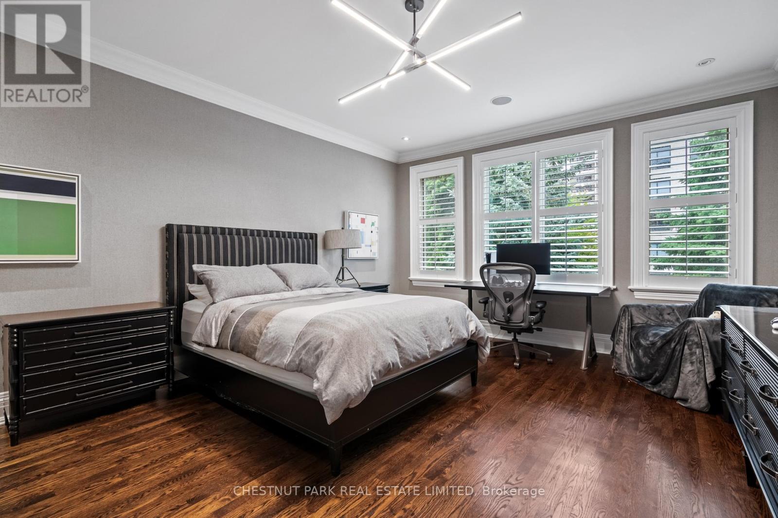 Photo 26 of 90 Pleasant Boulevard, Toronto ON