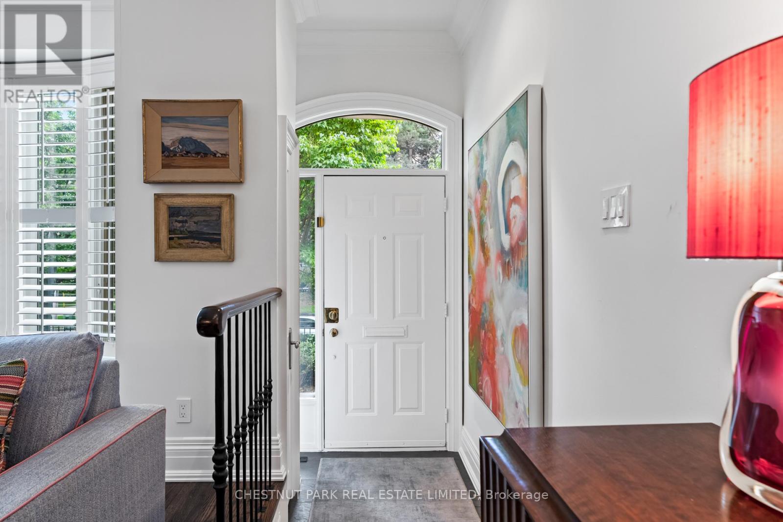 Photo 5 of 90 Pleasant Boulevard, Toronto ON