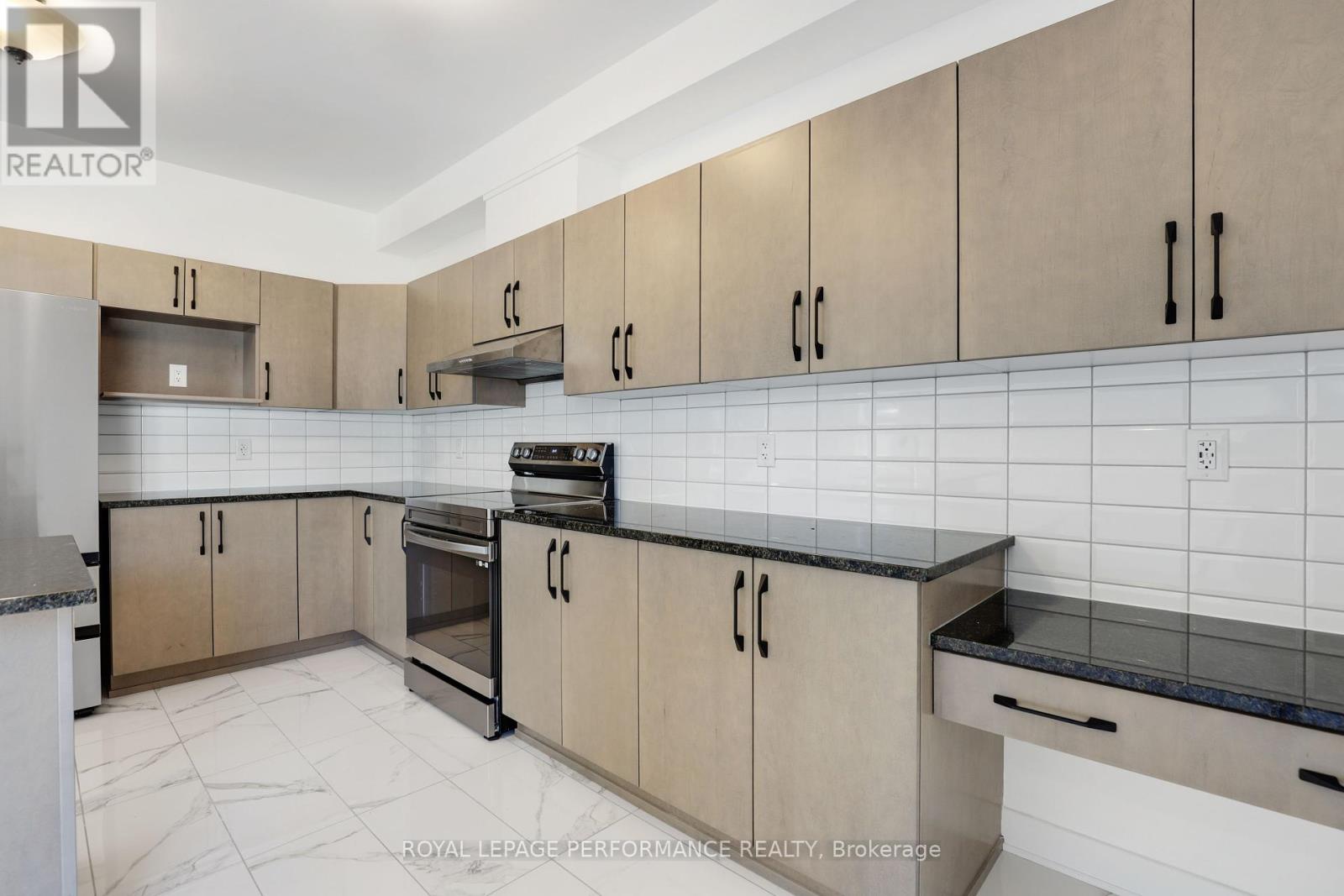 Photo 16 of A 32 Dun Skipper Way, Ottawa ON