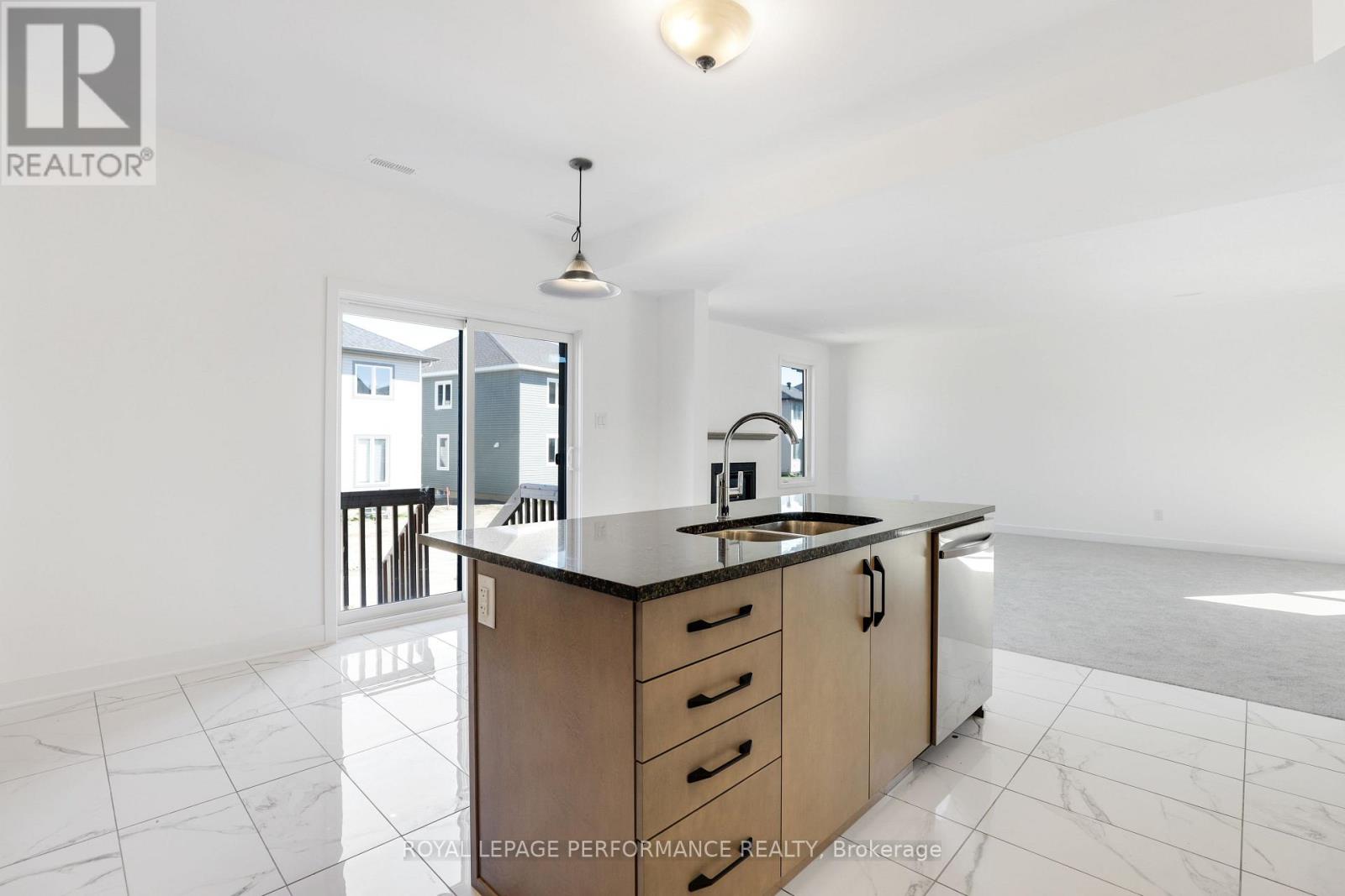Photo 17 of A 32 Dun Skipper Way, Ottawa ON