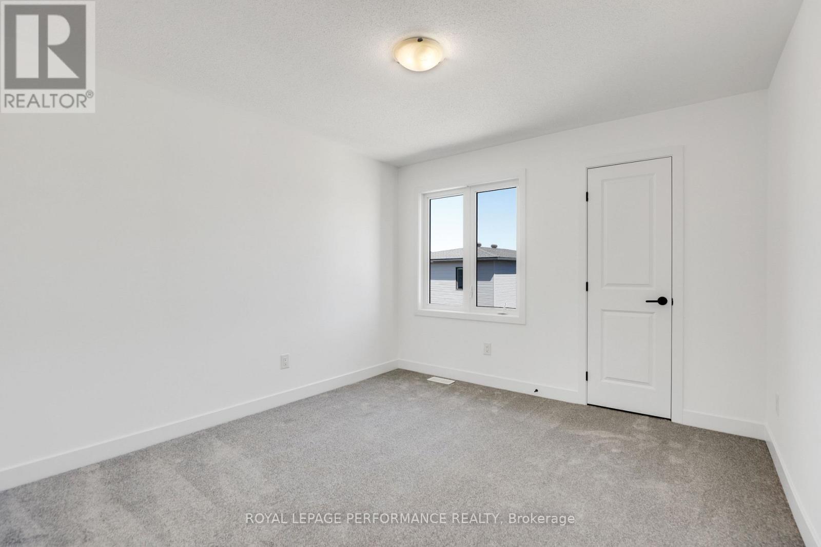 Photo 28 of A 32 Dun Skipper Way, Ottawa ON