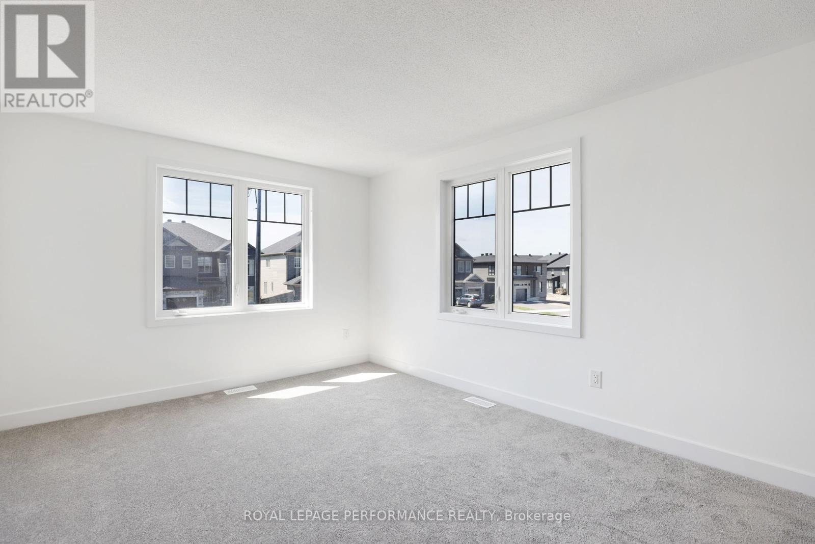 Photo 32 of A 32 Dun Skipper Way, Ottawa ON