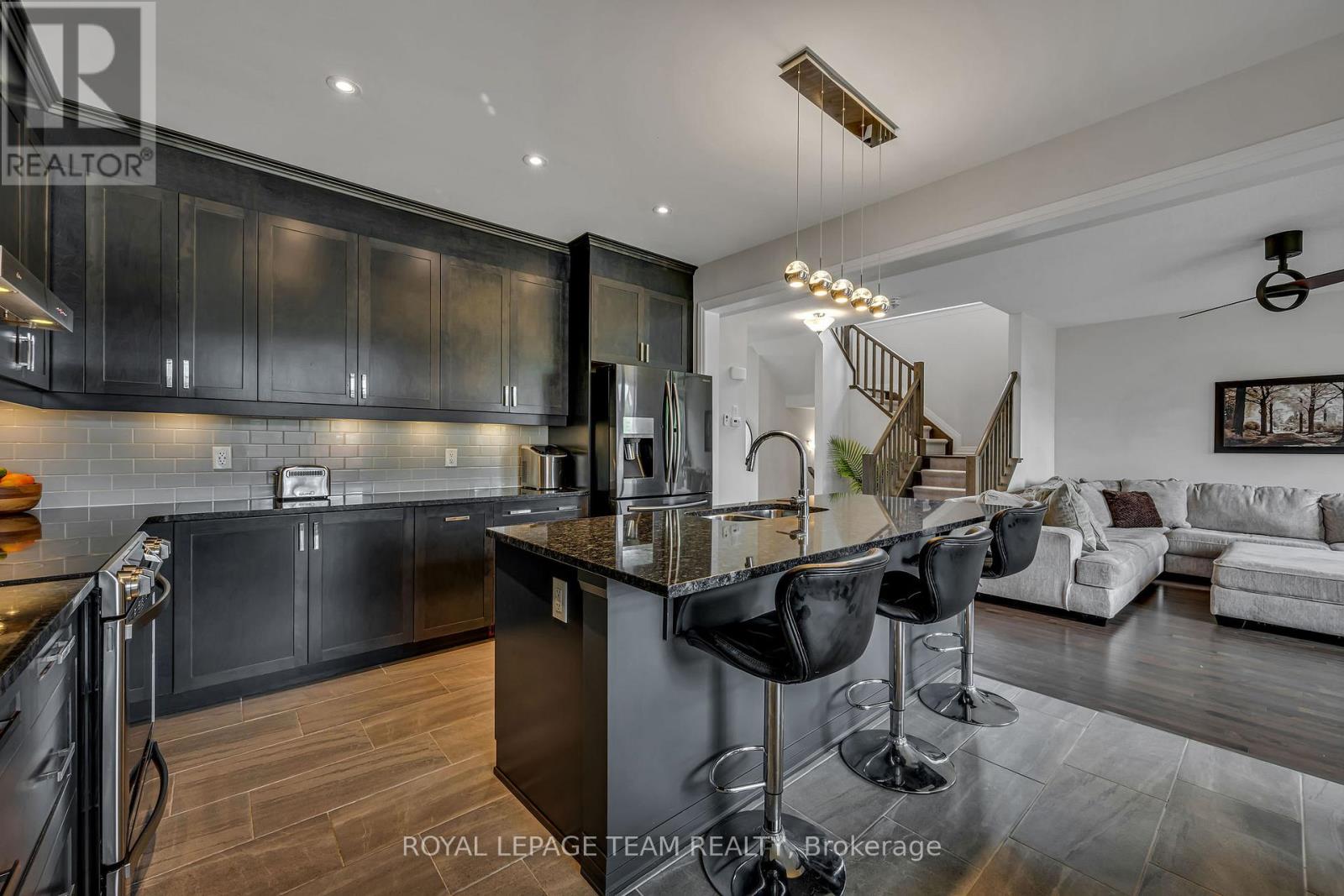 Photo 18 of 1201 De Pencier Drive, North Grenville ON