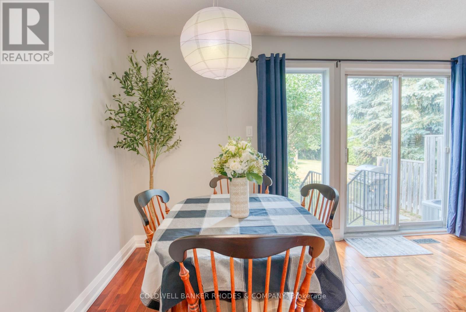 Photo 12 of 2 Saxton Private, Ottawa ON