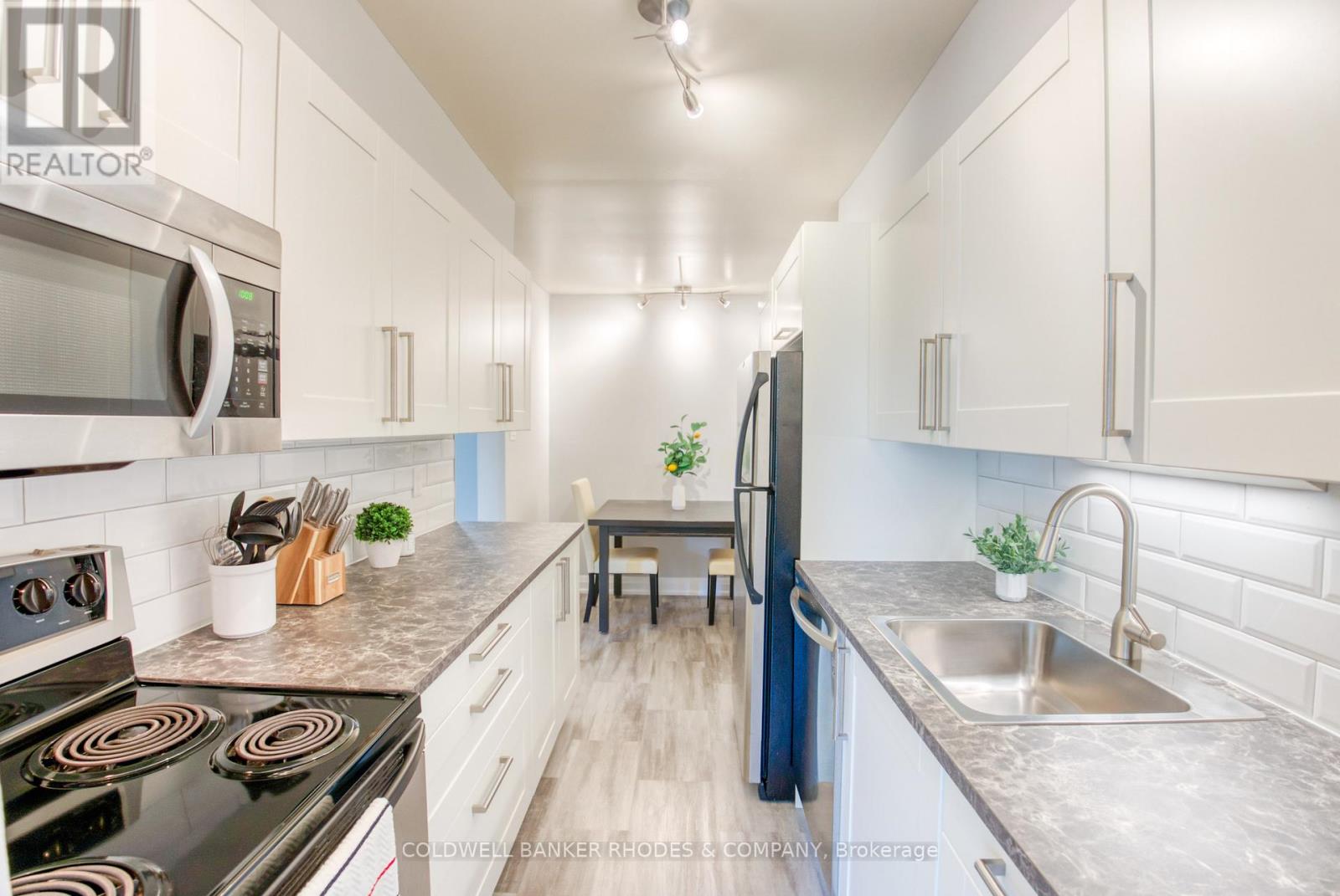 Photo 13 of 2 Saxton Private, Ottawa ON