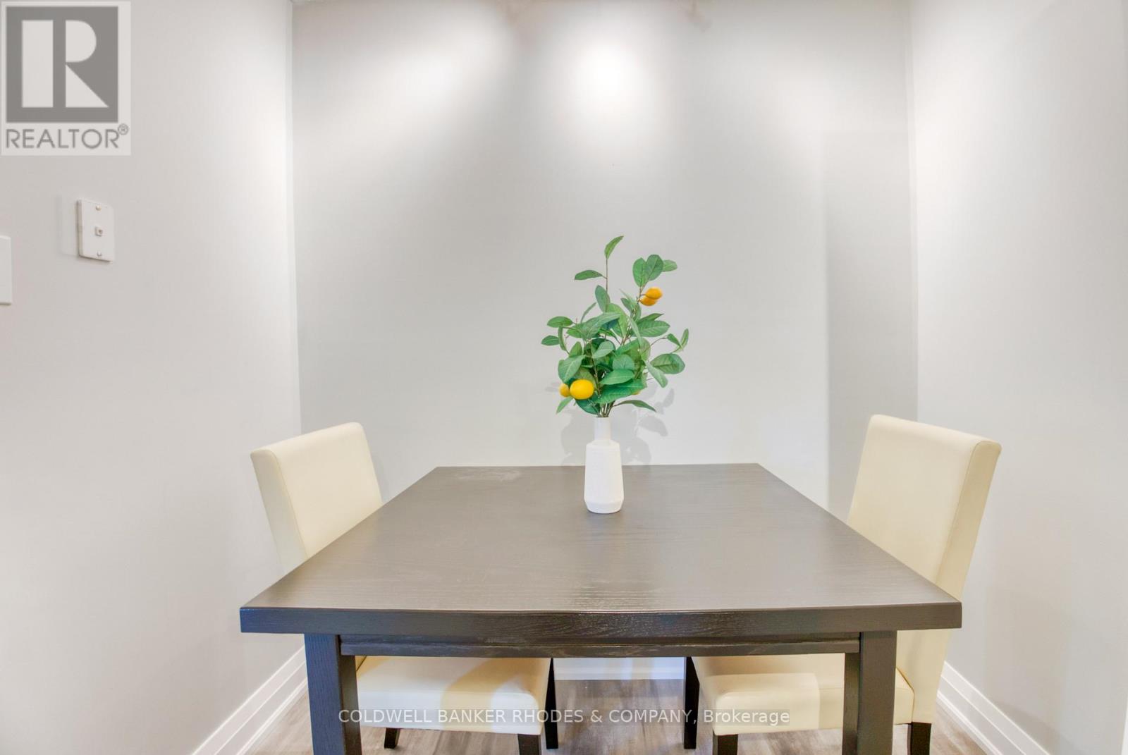 Photo 18 of 2 Saxton Private, Ottawa ON