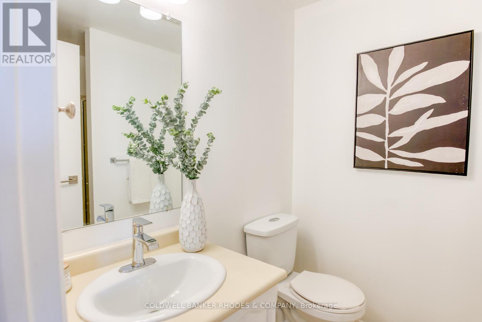 Photo 28 of 2 Saxton Private, Ottawa ON