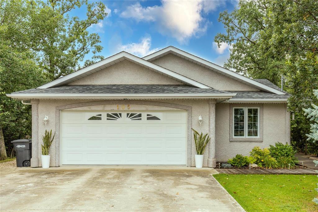Photo 1 of 105 Peters Lane, Mitchell MB