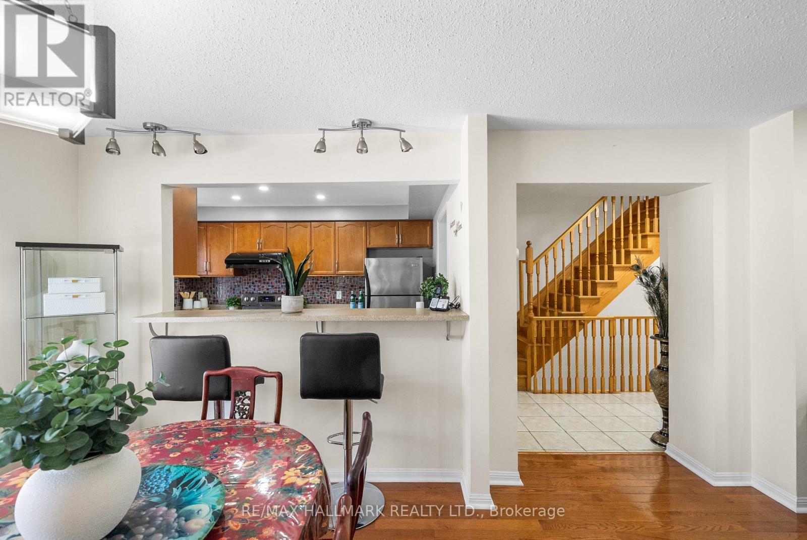Photo 11 of 15 Snowgoose Terrace, Toronto ON
