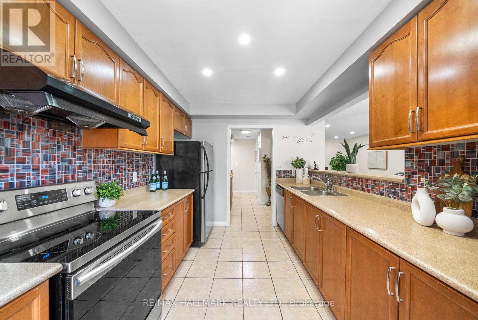 Photo 13 of 15 Snowgoose Terrace, Toronto ON
