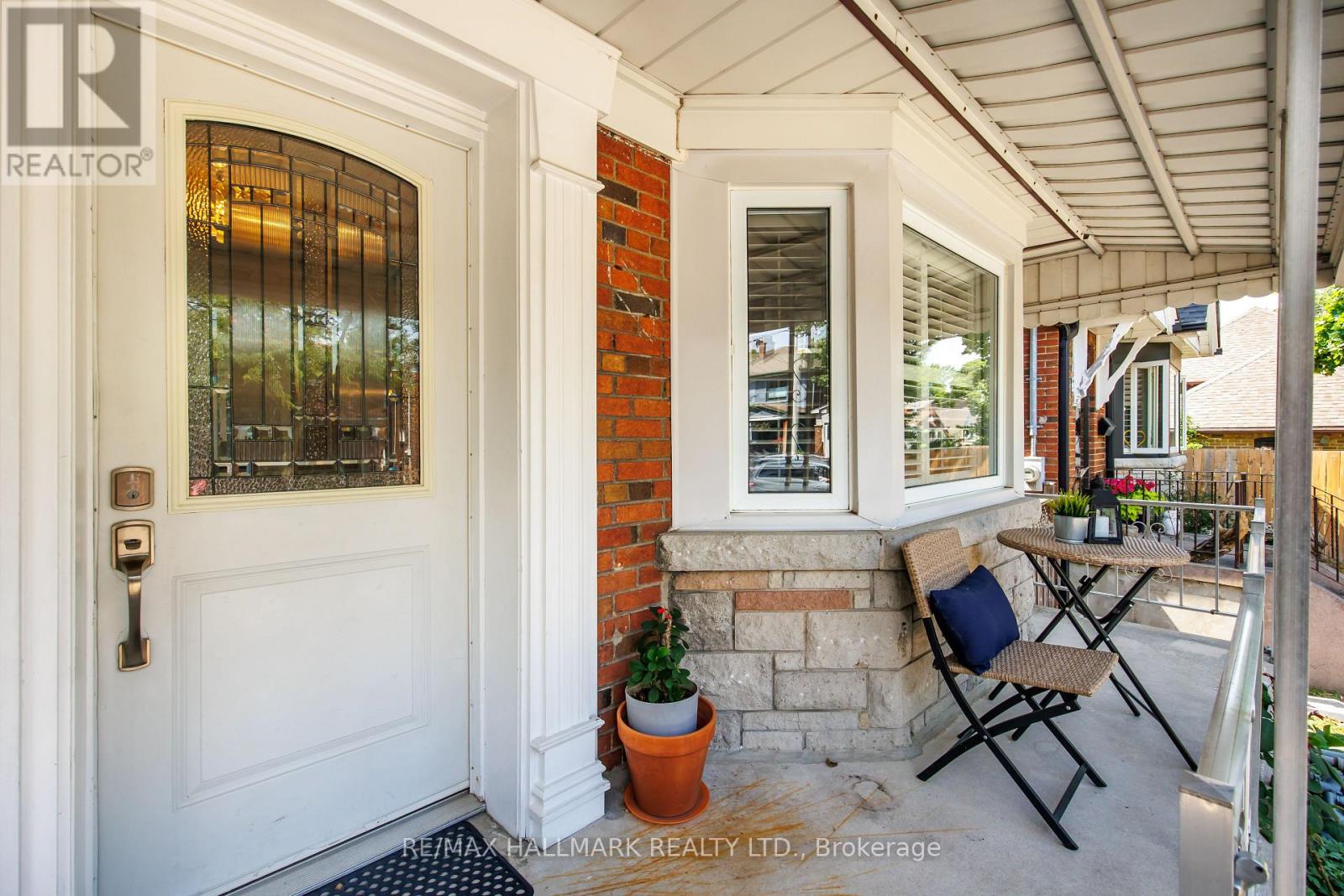 Photo 2 of 236 Dewhurst Boulevard N, Toronto ON