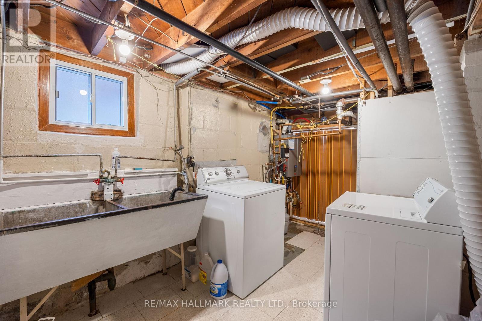 Photo 26 of 236 Dewhurst Boulevard N, Toronto ON