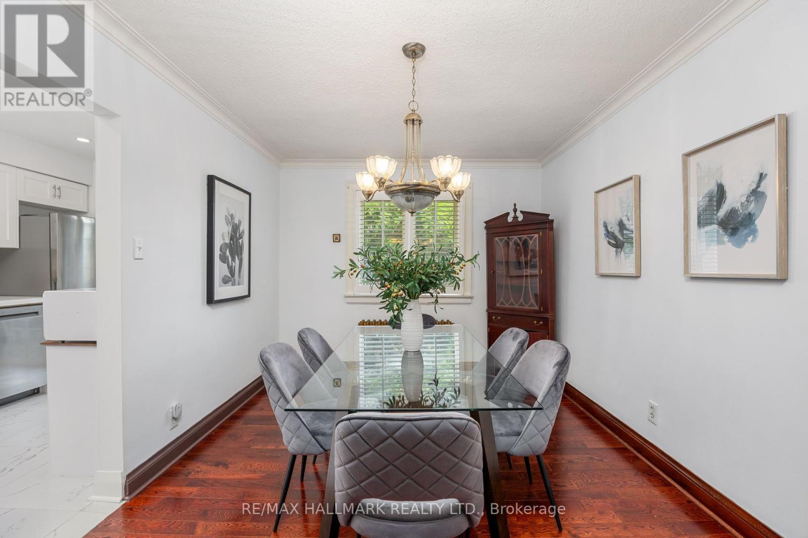 Photo 8 of 236 Dewhurst Boulevard N, Toronto ON