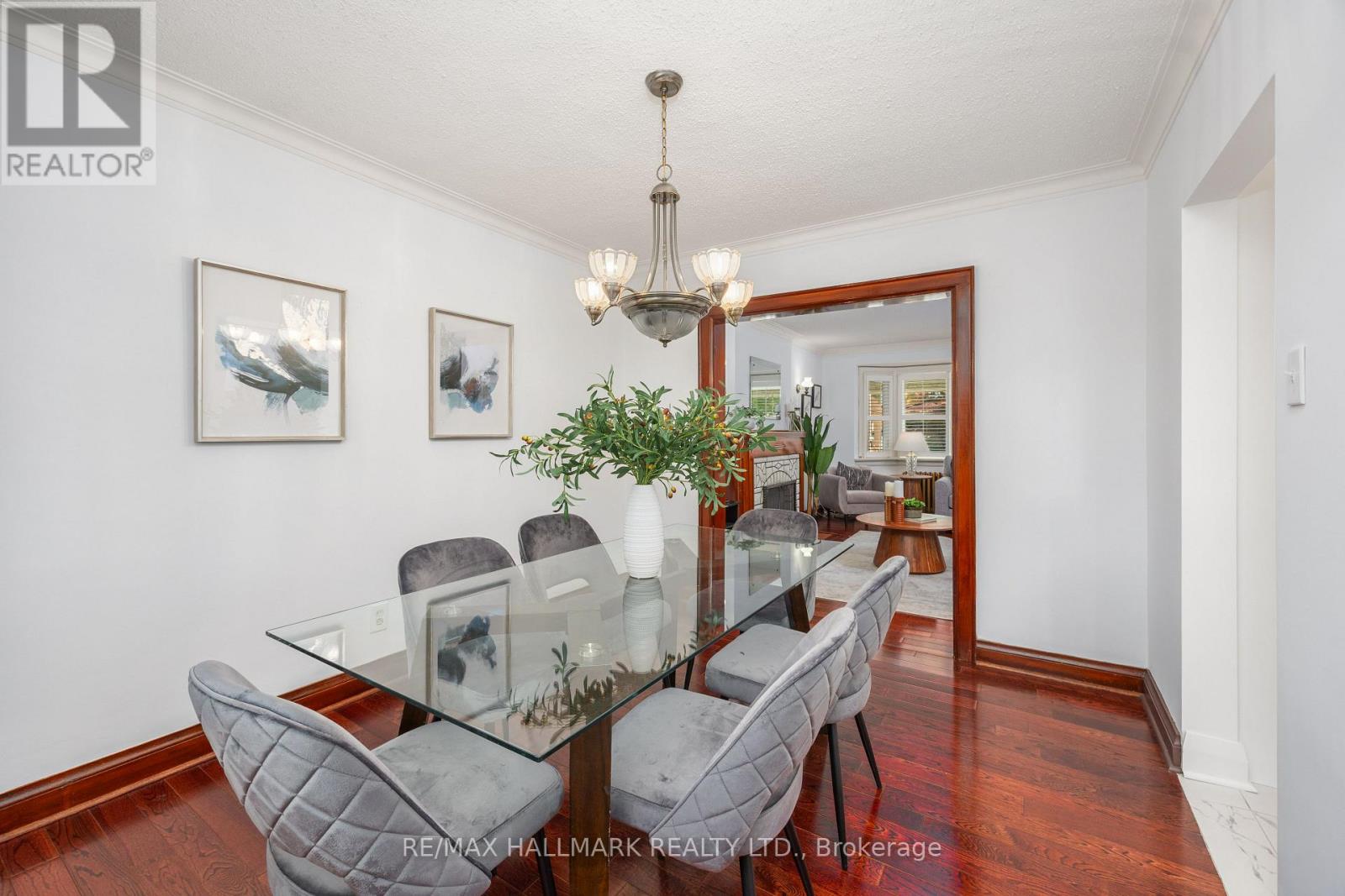 Photo 9 of 236 Dewhurst Boulevard N, Toronto ON