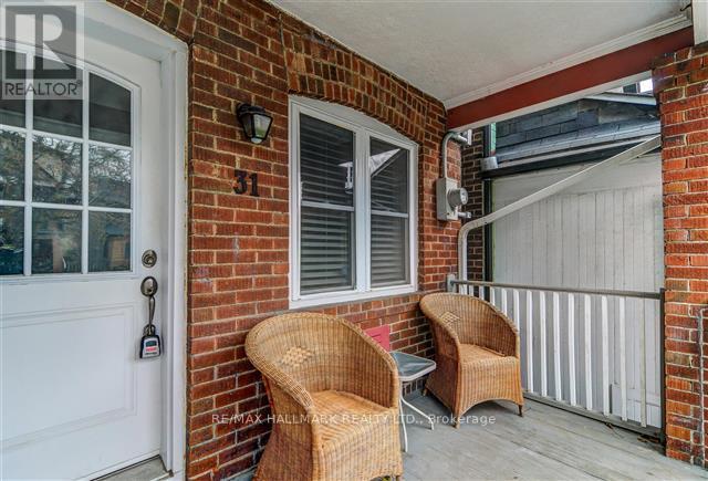 Photo 2 of 31 Hiawatha Road, Toronto ON