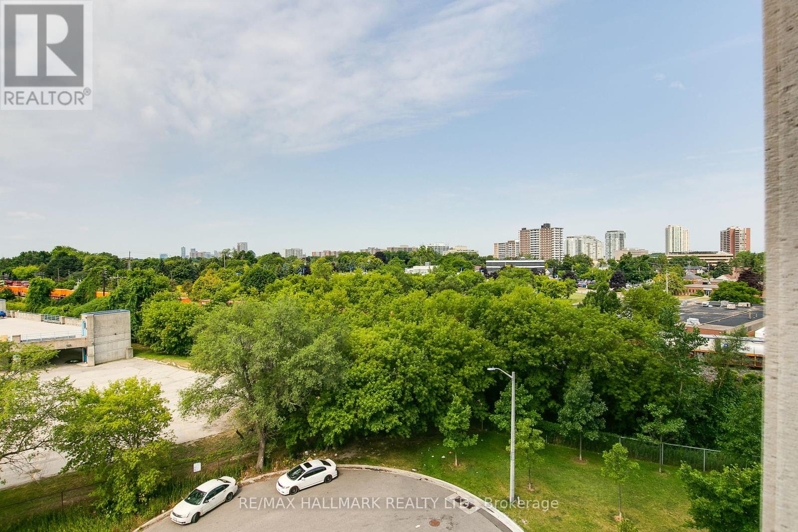 Photo 13 of 522 275 Village Green Square, Toronto ON