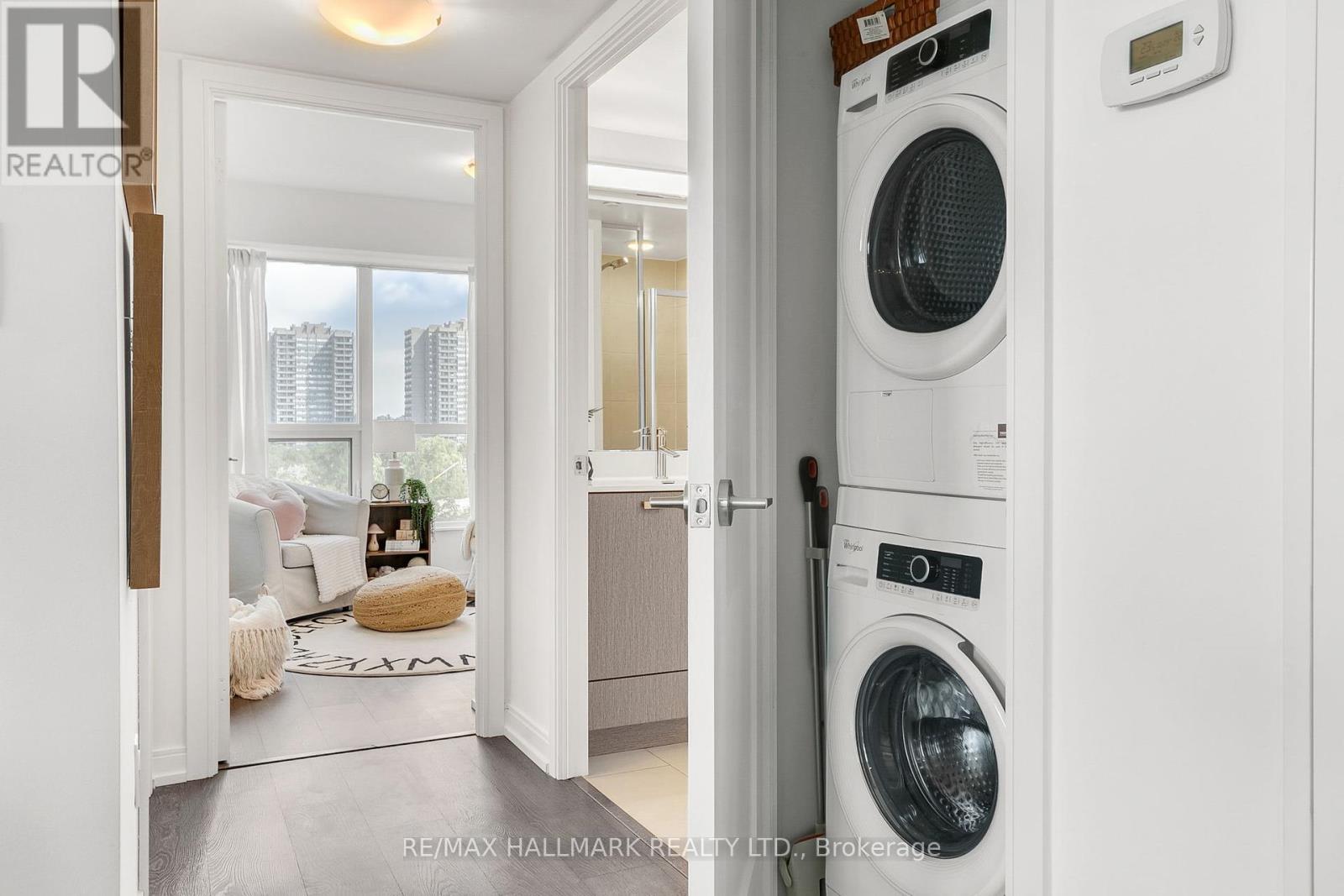 Photo 17 of 522 275 Village Green Square, Toronto ON