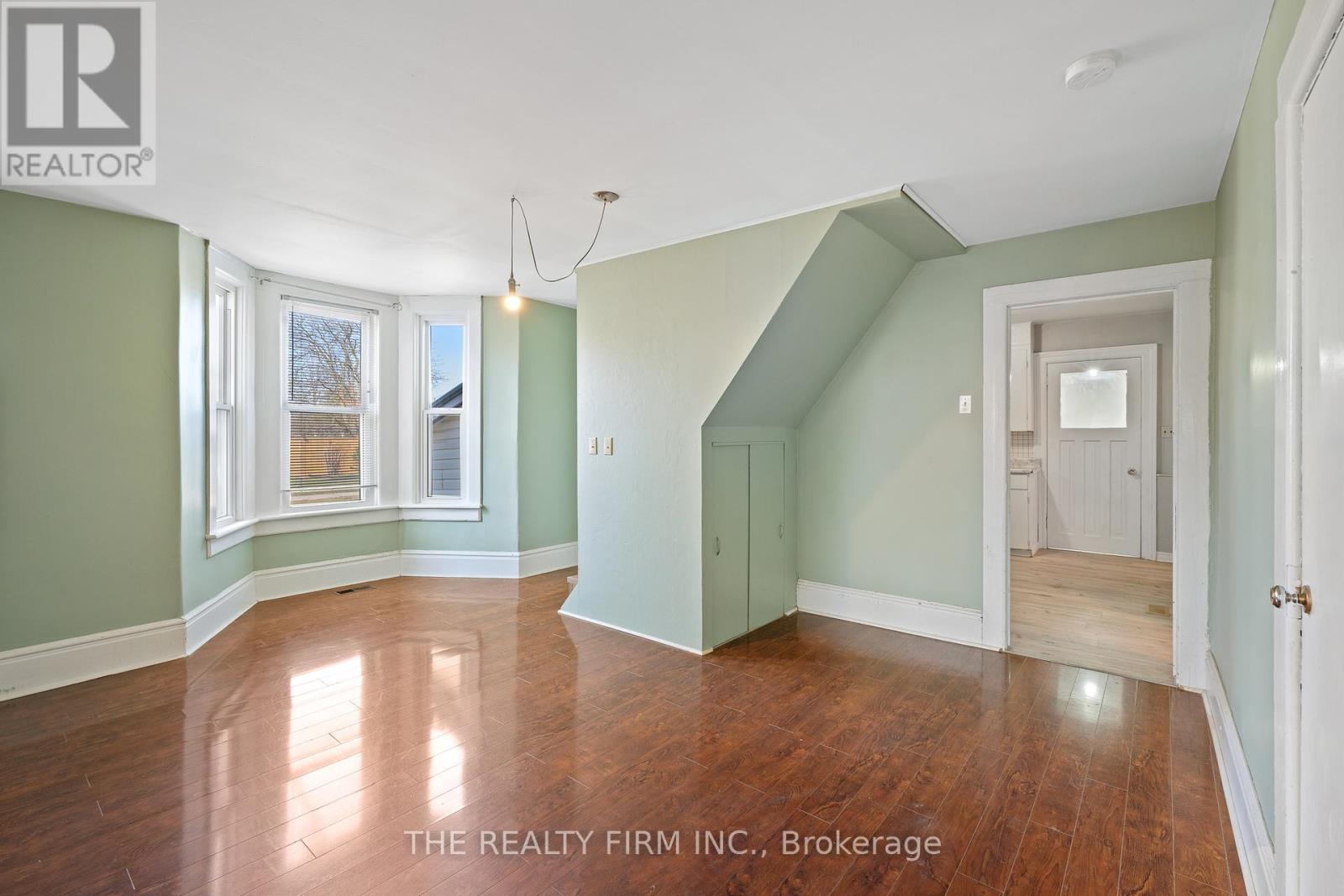 Photo 15 of 18 Fourth Avenue, St Thomas ON