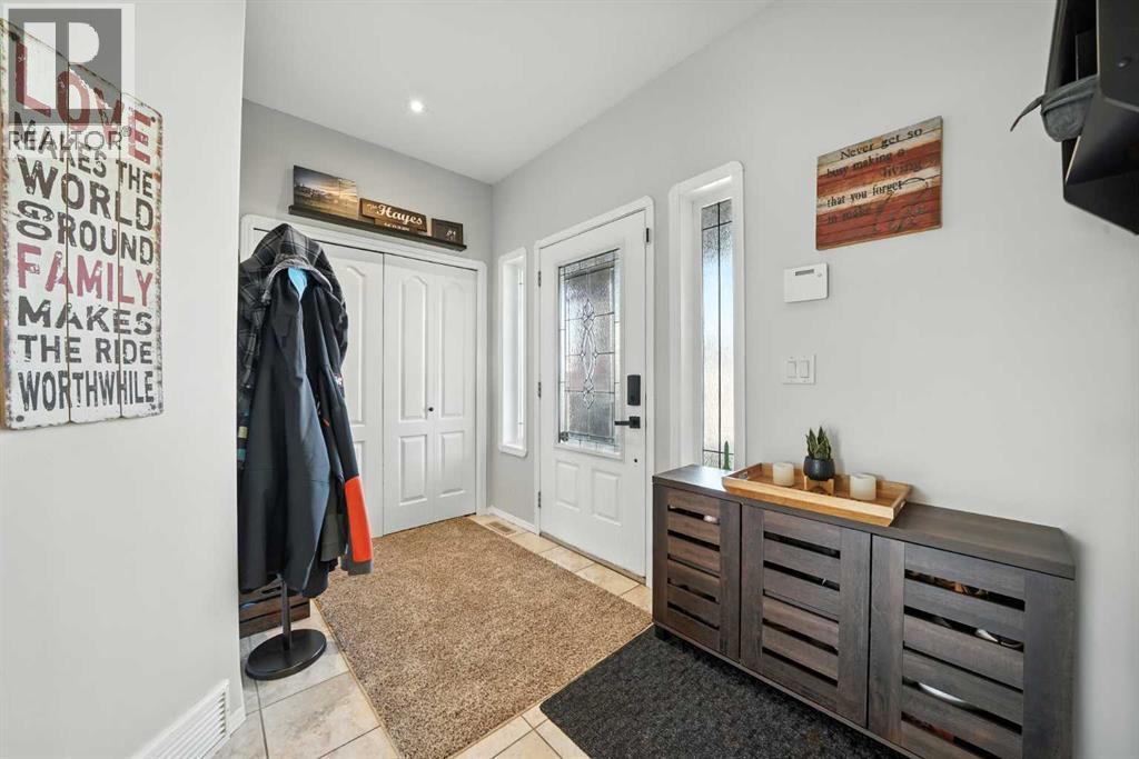 Photo 3 of 187 Inkster Close, Red Deer AB