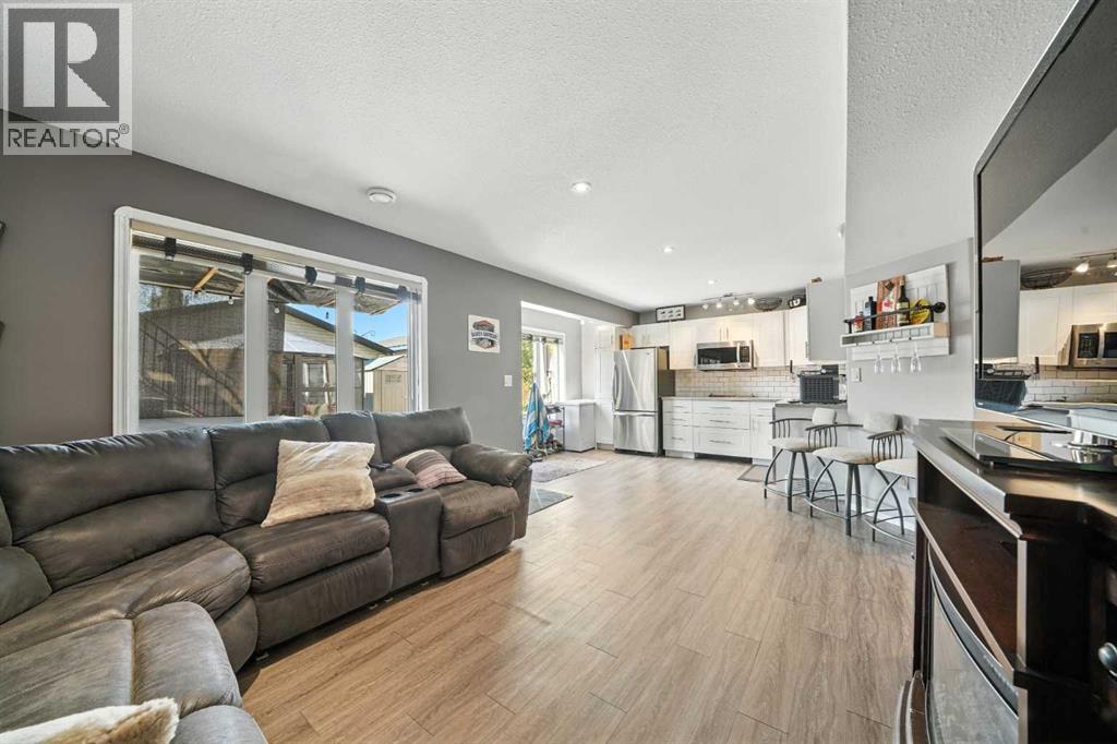 Photo 15 of 187 Inkster Close, Red Deer AB