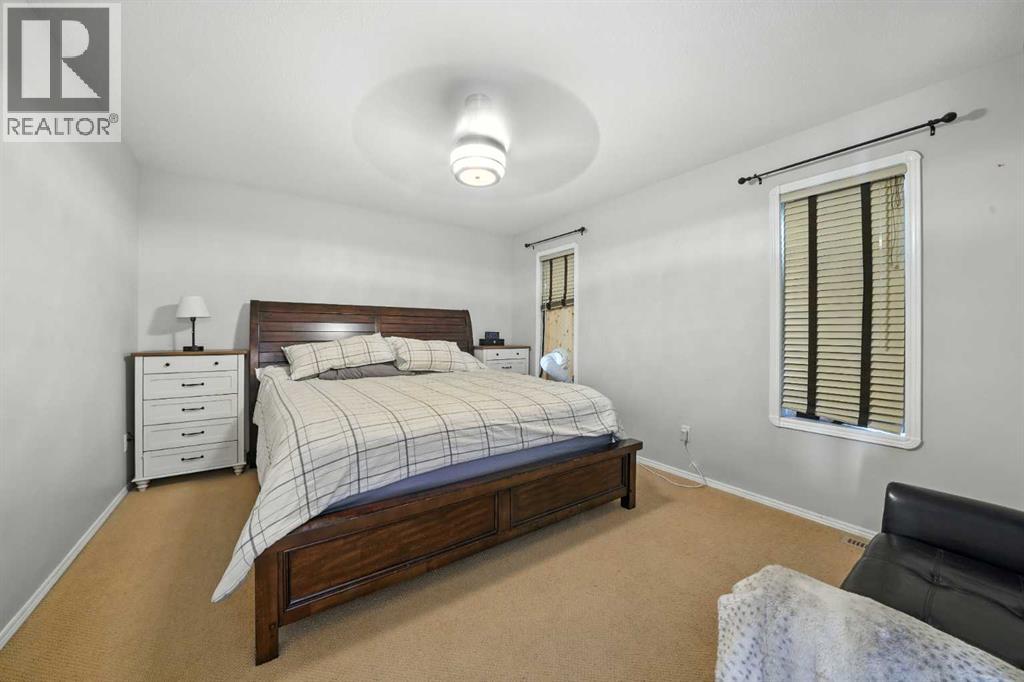 Photo 10 of 187 Inkster Close, Red Deer AB