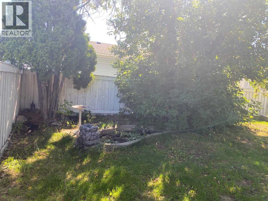 Photo 23 of 9812 83 Avenue, Grande Prairie AB