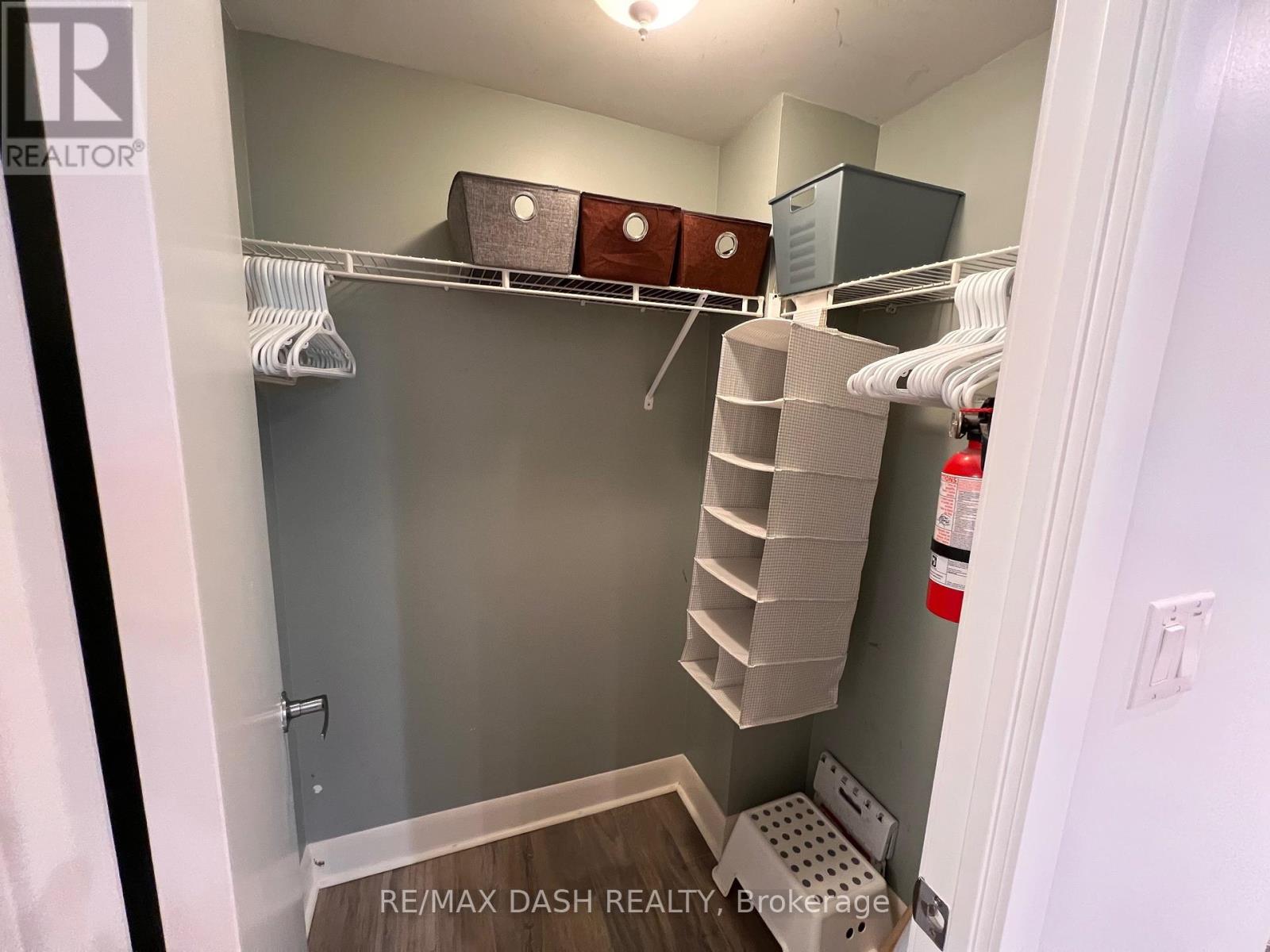 Photo 10 of 154 415 Jarvis Street, Toronto ON