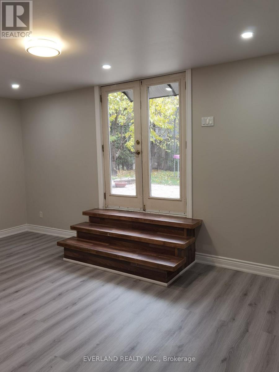 Photo 1 of Basement 109 Brookside Road, Richmond Hill ON