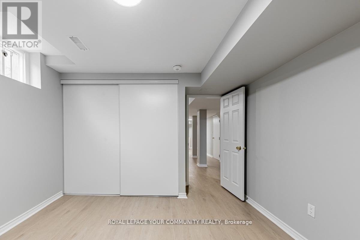 Photo 10 of Bsmnt 35 Cedarhurst Drive, Richmond Hill ON