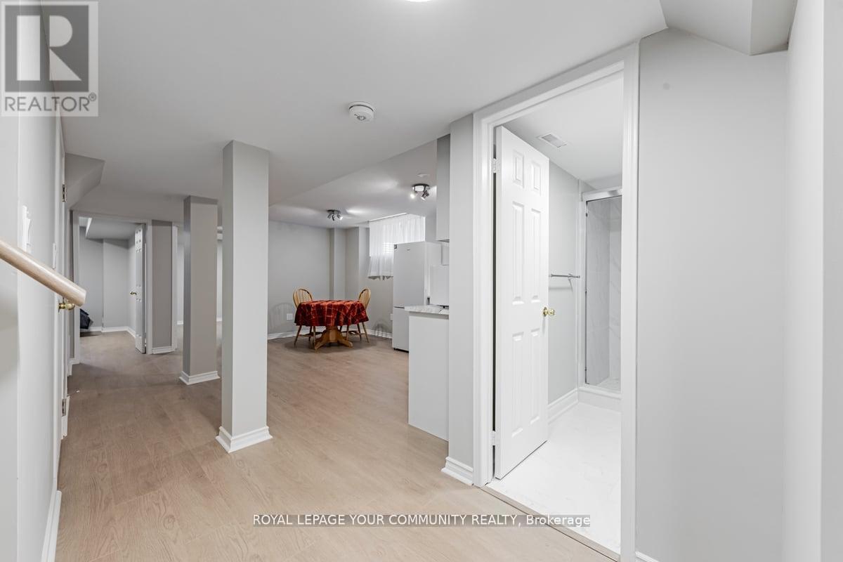 Photo 12 of Bsmnt 35 Cedarhurst Drive, Richmond Hill ON