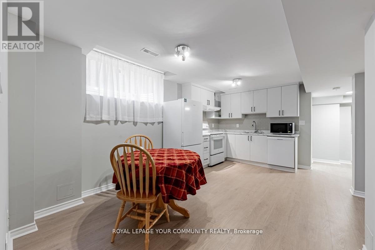 Photo 9 of Bsmnt 35 Cedarhurst Drive, Richmond Hill ON
