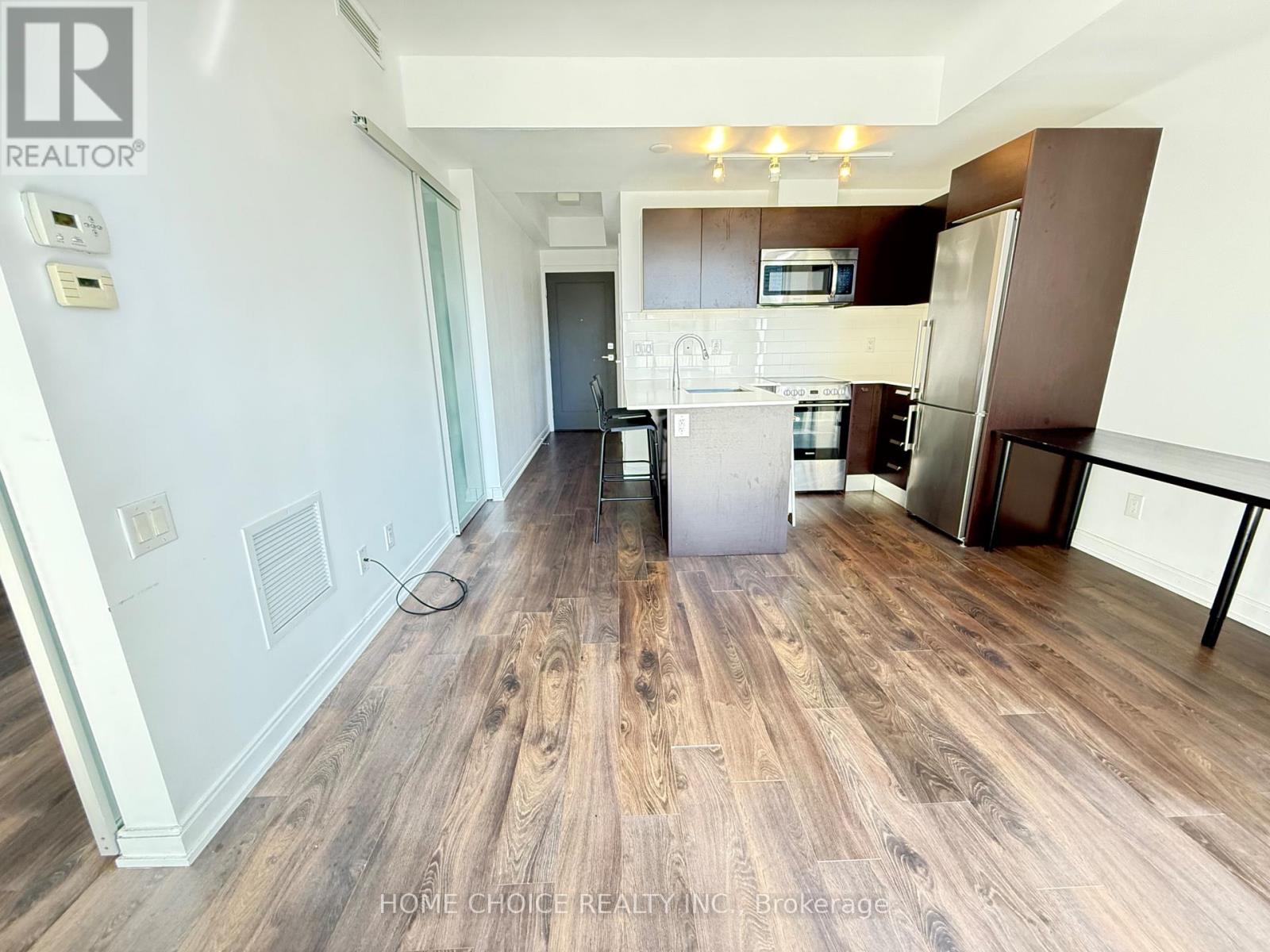 Photo 6 of 1405 42 Charles Street E, Toronto ON