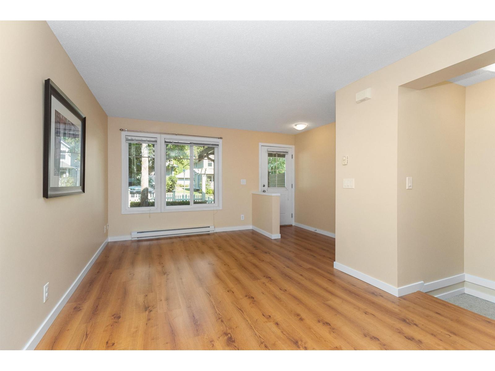 Photo 9 of 20 4401 Blauson Boulevard, Abbotsford BC
