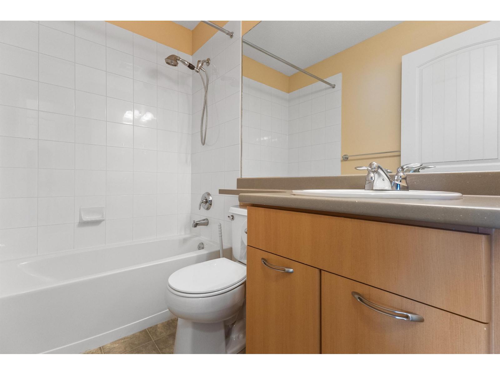 Photo 17 of 20 4401 Blauson Boulevard, Abbotsford BC