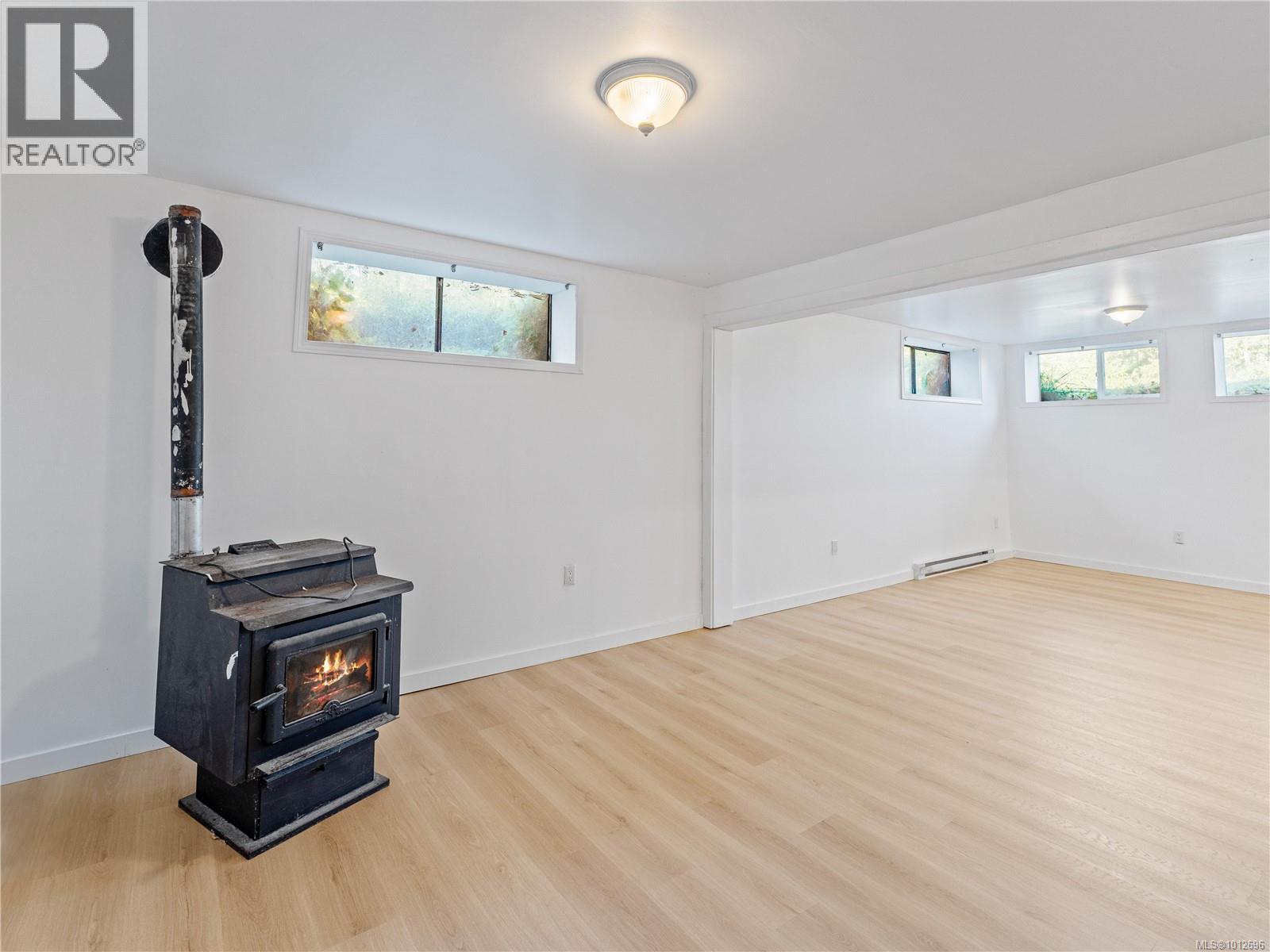 1546 GRANDOM PL - 38