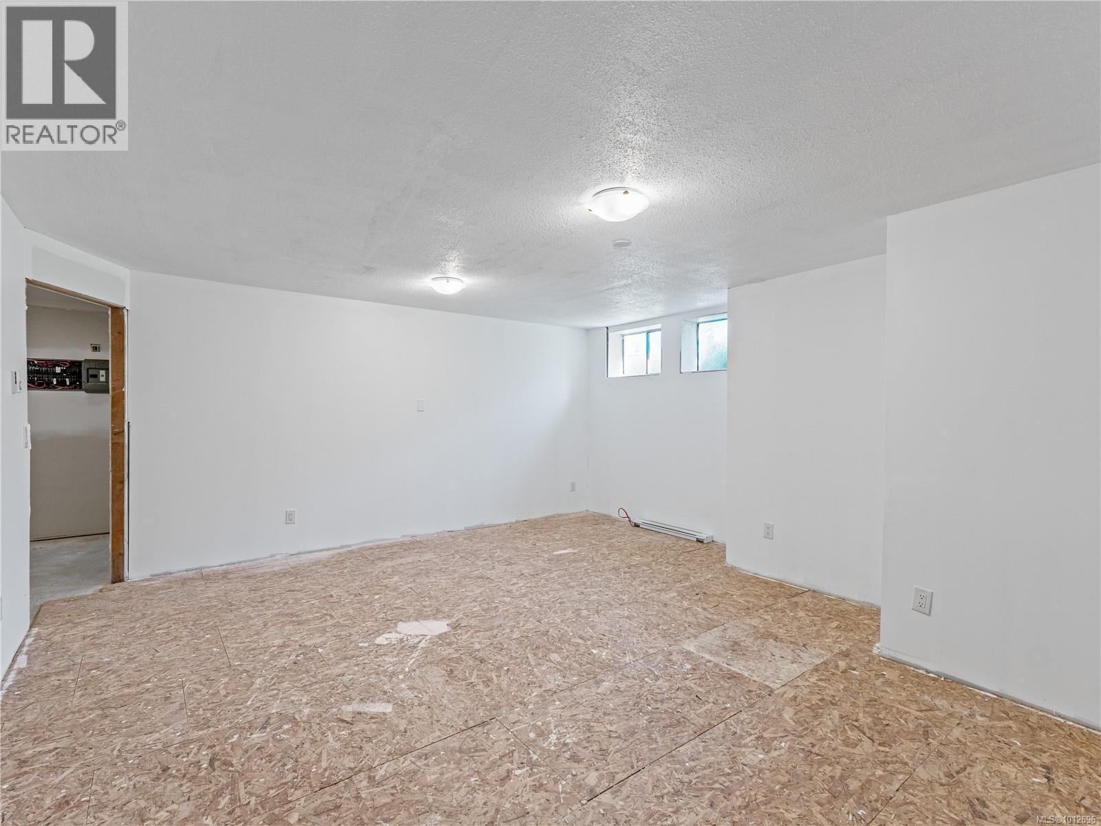 1546 GRANDOM PL - 48