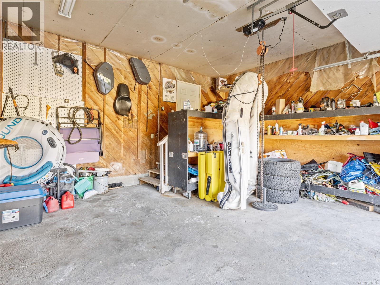 1546 GRANDOM PL - 70