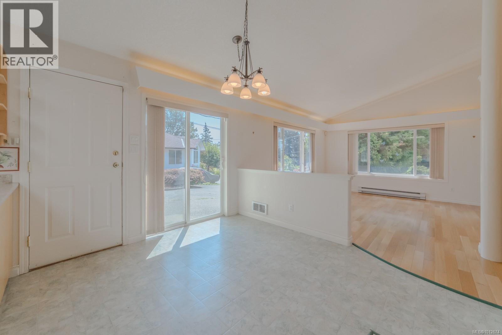 Photo 12 of 5949 Jaynes Rd, Duncan BC