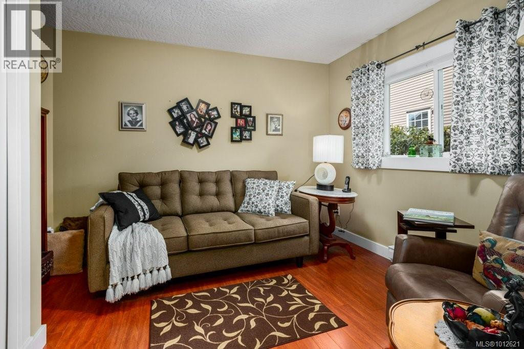 725 Lancaster Way, Comox
