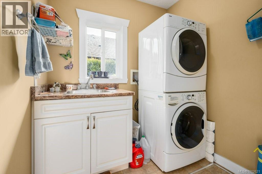 725 Lancaster Way, Comox