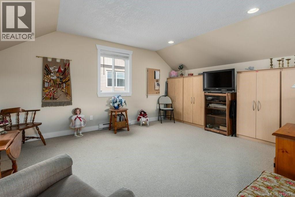 725 Lancaster Way, Comox