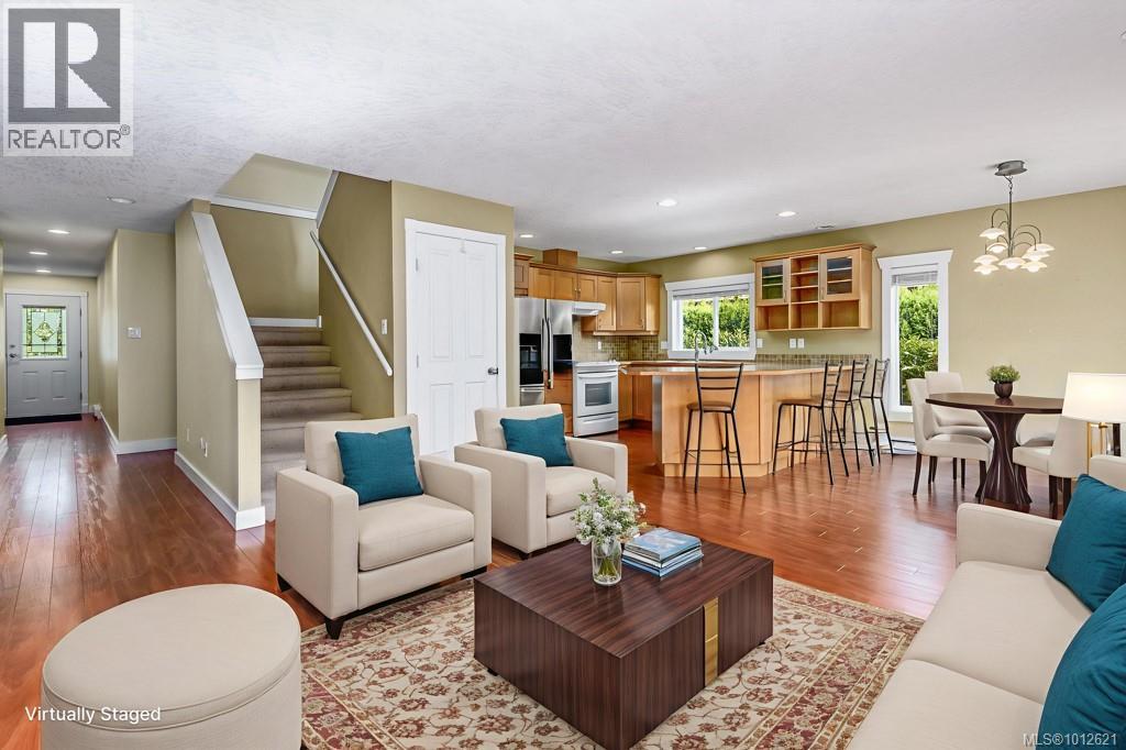 725 Lancaster Way, Comox